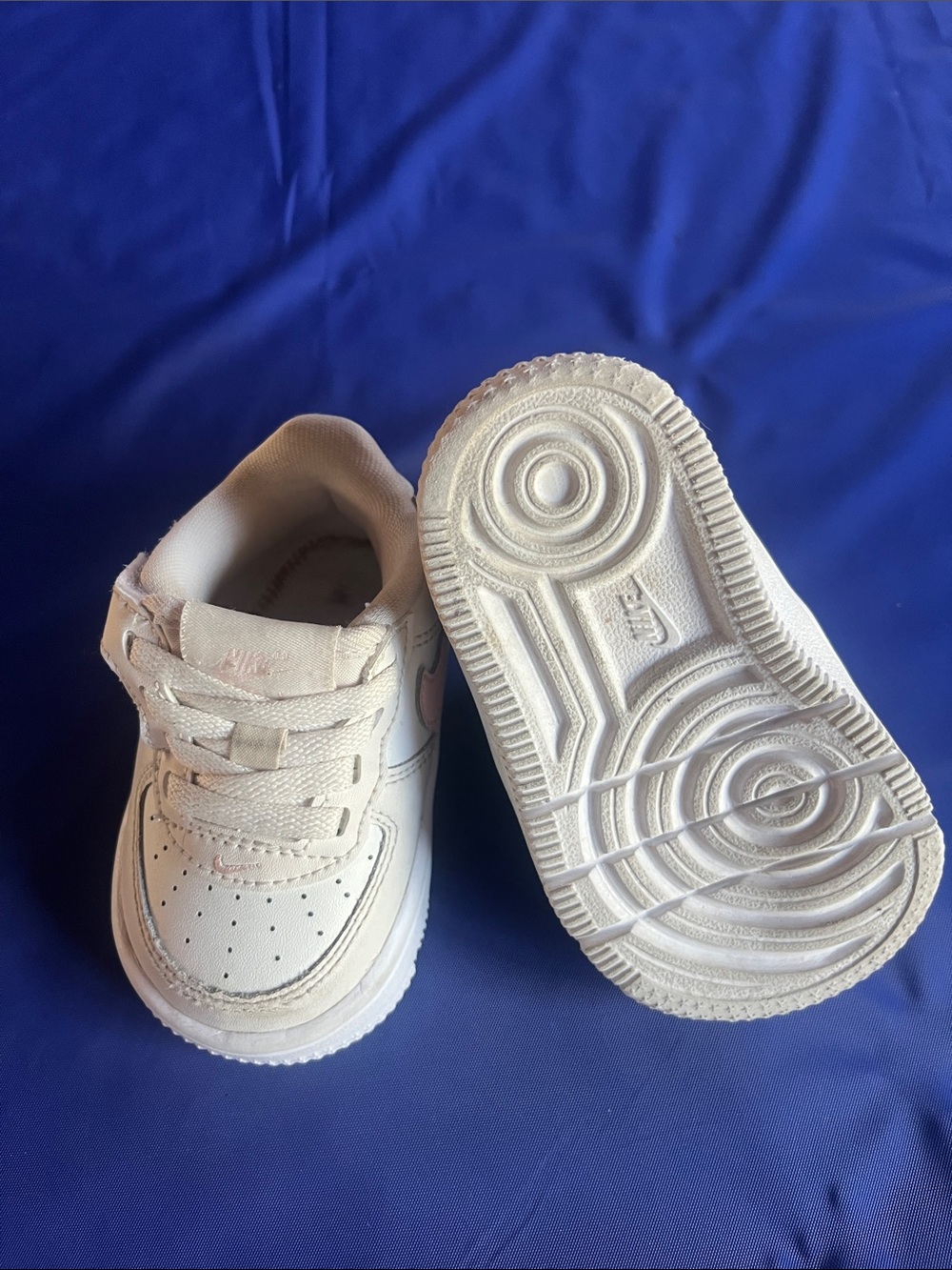 Nike Toddlers White Velcro Sneakers